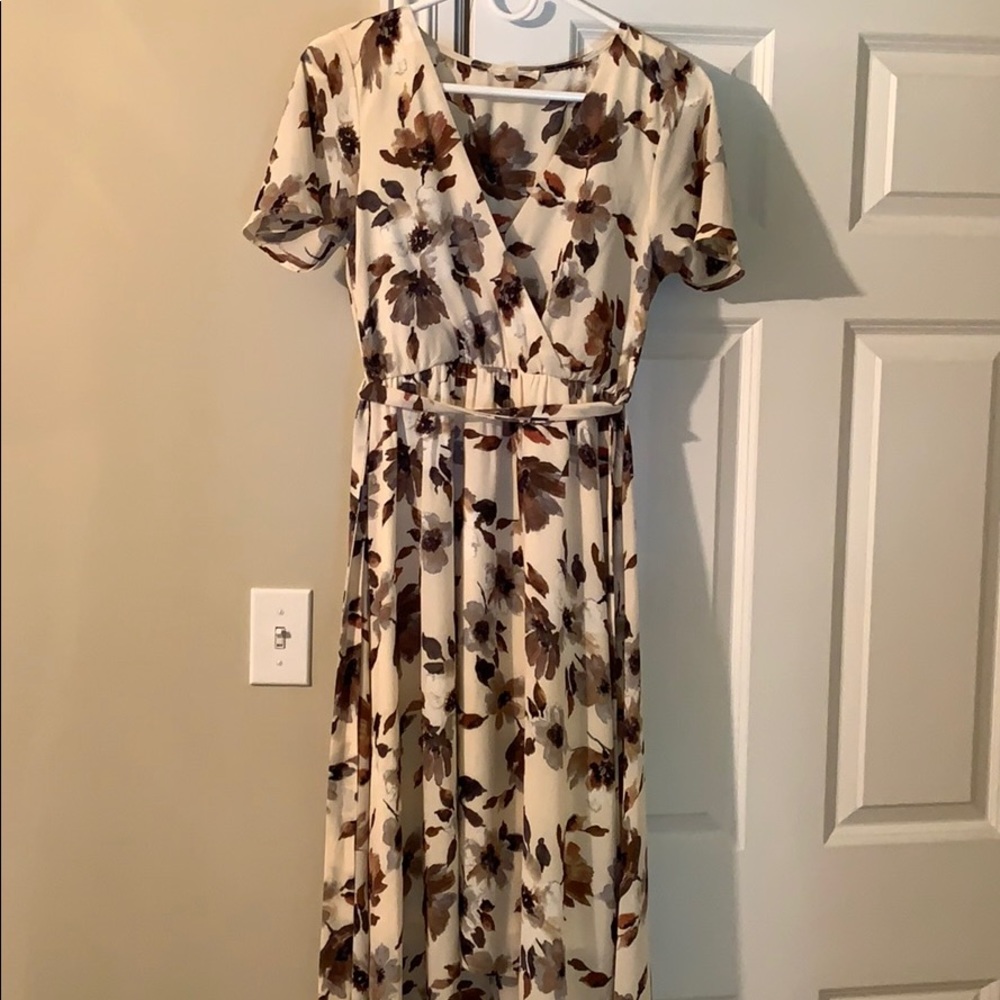 Floral High-Low Dress - Picture 2 of 5